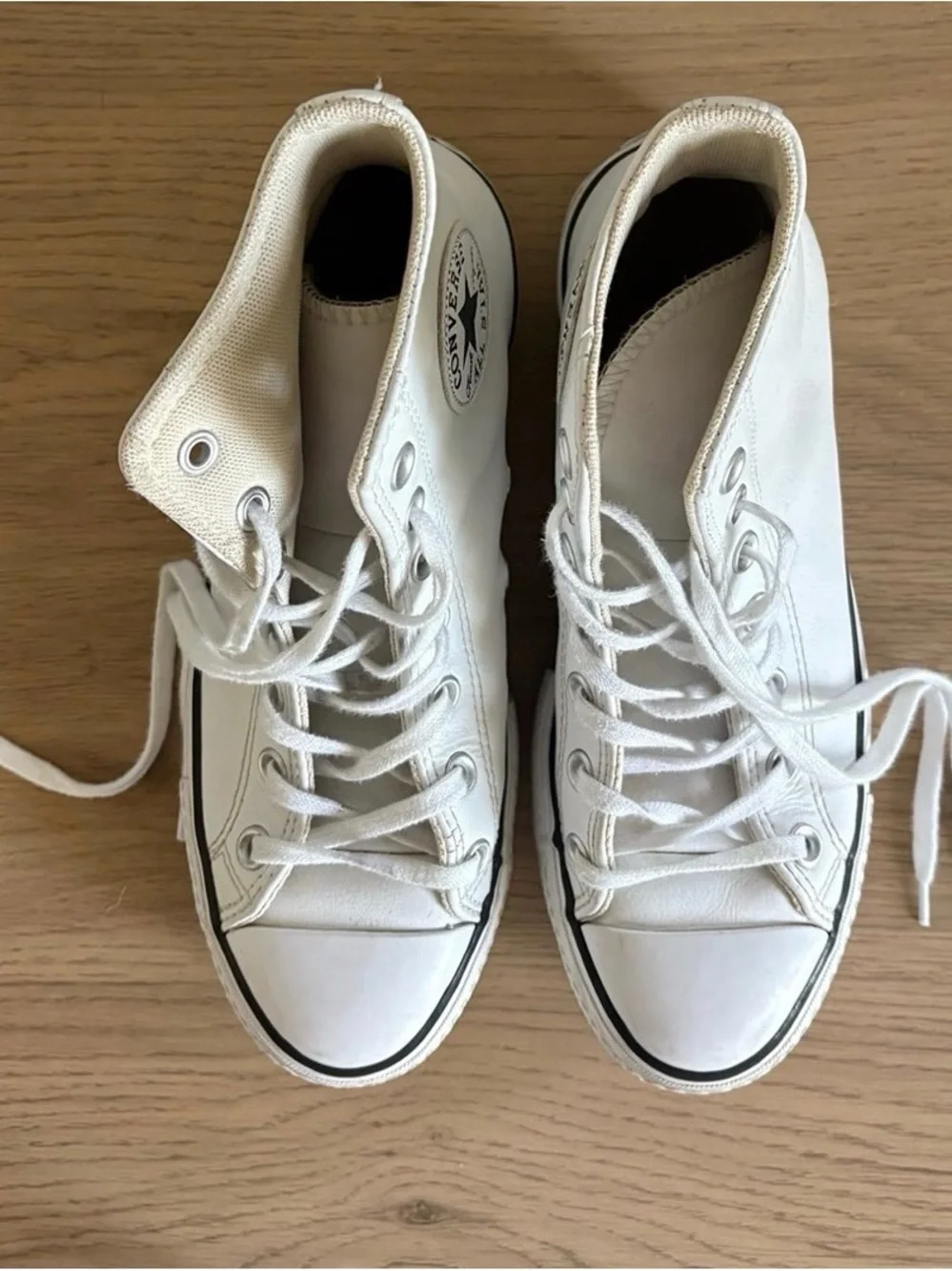 Converse White and Black High Top Sneakers - Picture 3 of 4